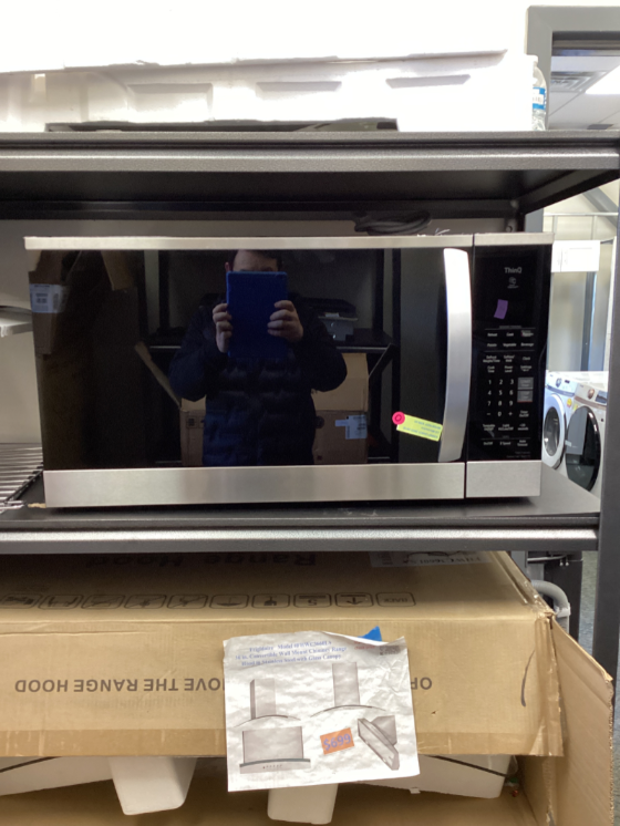 LG MVEM1825F - Microwave at Doraville Store