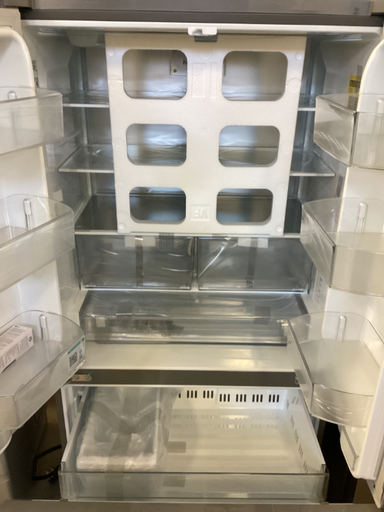 LG LRFLC2706S - French Door Refrigerator at Doraville Store