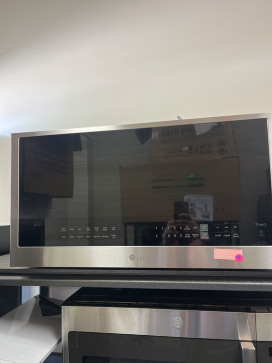 LG MVEL2033F - Microwave at Doraville Store