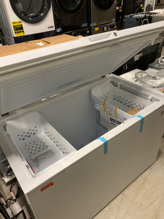 Frigidaire FFCL1562AW - FREEZER at Doraville Store